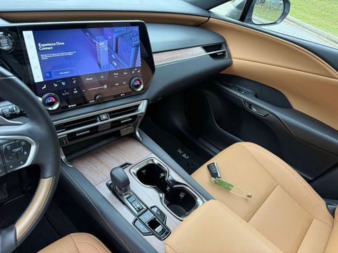 Certified 2025 Lexus RX 350 Premium FWD image 35