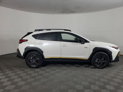 Used 2025 Subaru Crosstrek 2.5i Sport w/ Crosstrek Mirror Package AWD/4WD image 3