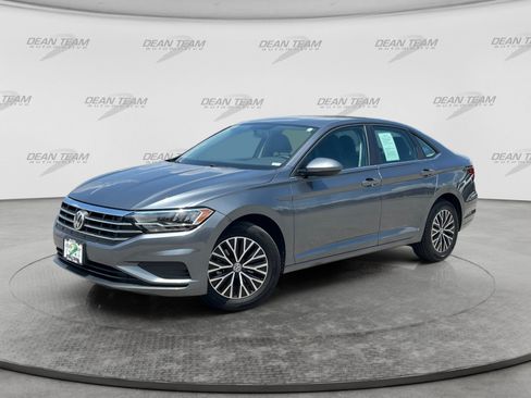 Used 2021 Volkswagen Jetta S w/ Driver Assistance Package FWD image 3