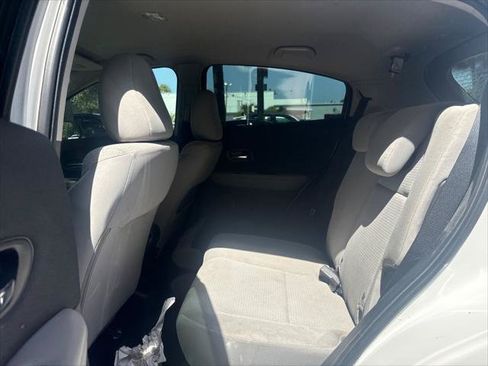 Used 2019 Honda HR-V LX image 16