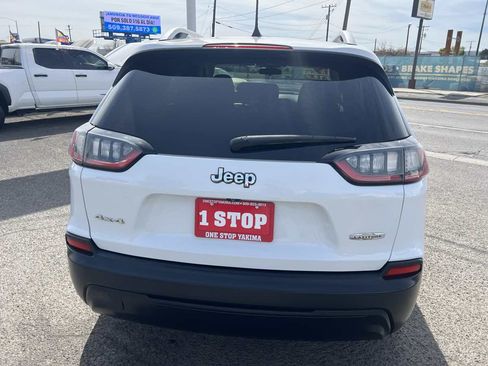 Used 2019 Jeep Cherokee Latitude w/ Popular Appearance Group AWD/4WD image 6