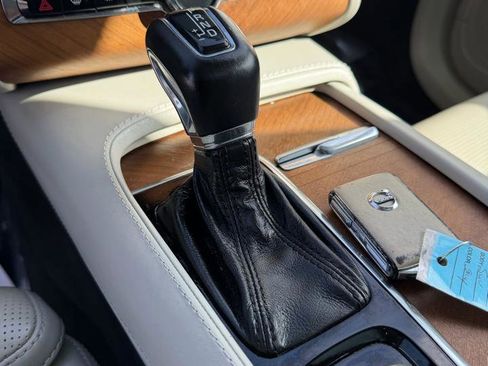 Used 2018 Volvo XC90 T6 Inscription w/ Convenience Package image 27