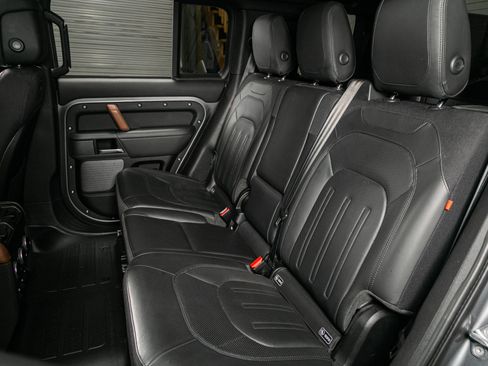 Used 2020 Land Rover Defender 110 X image 10