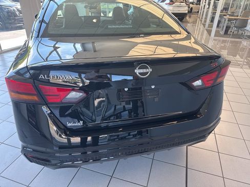 New 2026 Nissan Altima 2.5 SR FWD image 4