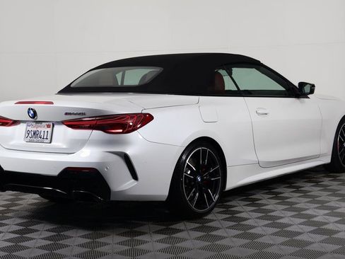 Used 2025 BMW M440i Convertible w/ Premium Package RWD image 4