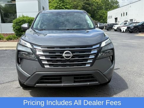 Used 2025 Nissan Rogue SV AWD/4WD image 4
