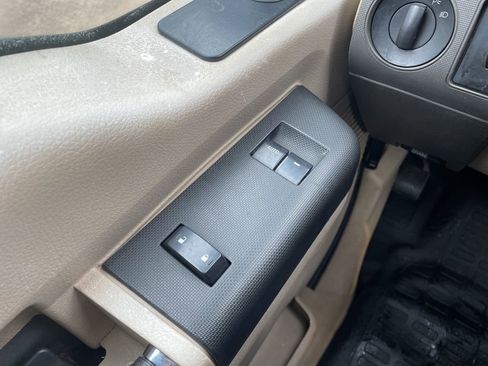 Used 2010 Ford F350 XL image 21