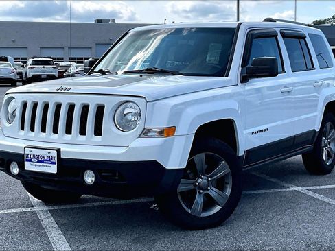 Used 2017 Jeep Patriot Sport w/ Power Value Group AWD/4WD image 3