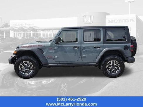 Used 2024 Jeep Wrangler Unlimited Rubicon AWD/4WD image 2
