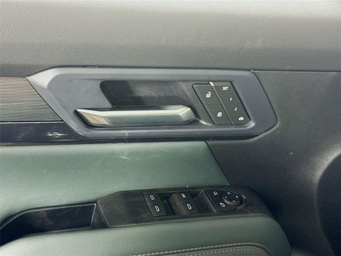 New 2026 GMC Terrain AT4 w/ Convenience Package III AWD/4WD image 12