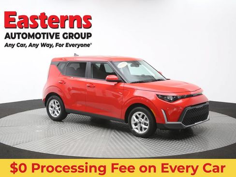 Used 2025 Kia Soul LX w/ LX Technology Package FWD image 48