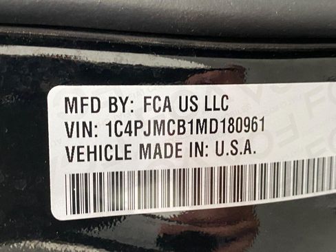 Used 2021 Jeep Cherokee Latitude AWD/4WD image 29