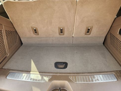 Used 2022 GMC Yukon Denali image 37