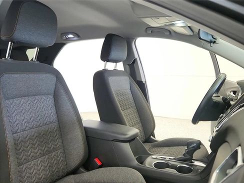 Used 2023 Chevrolet Equinox LT FWD image 38