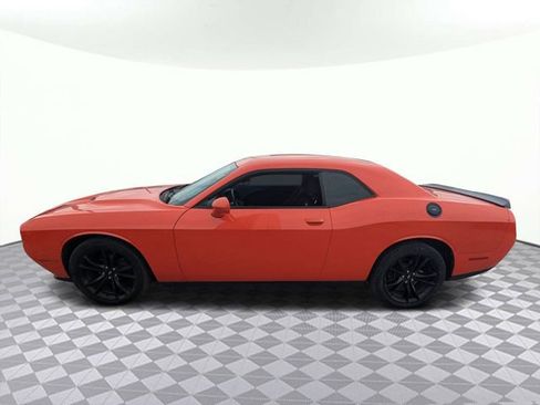Used 2018 Dodge Challenger SXT w/ Blacktop Package image 6