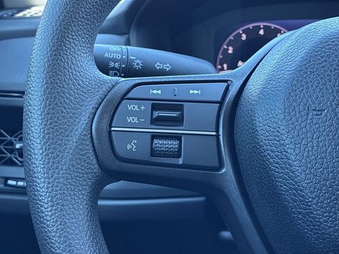 Certified 2025 Honda Accord LX image 24