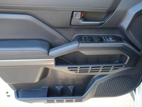Used 2026 Toyota 4Runner SR5 RWD image 22