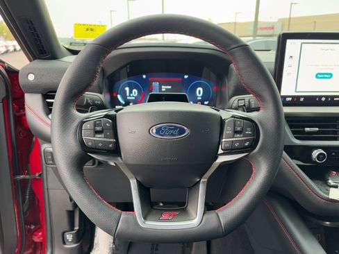Used 2025 Ford Explorer ST image 20