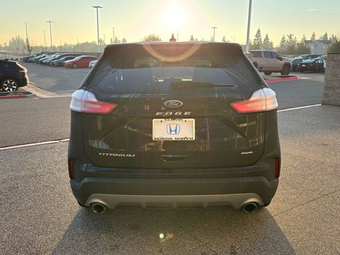 Used 2022 Ford Edge Titanium w/ Equipment Group 301A image 6