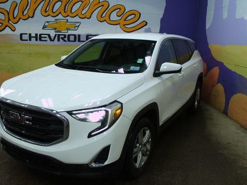 Used 2020 GMC Terrain SLE FWD image 4