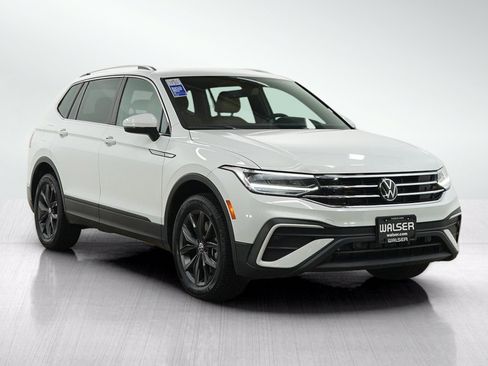 Used 2024 Volkswagen Tiguan SE AWD/4WD image 7