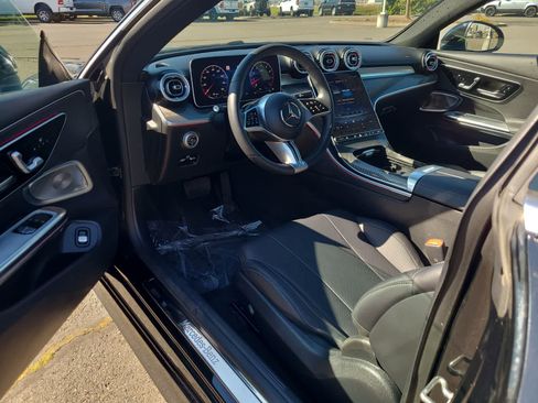 Used 2024 Mercedes-Benz CLE 300 4MATIC Coupe image 10