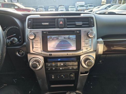 Used 2014 Toyota 4Runner Limited image 13