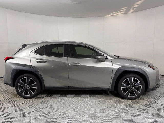 Used 2022 Lexus UX 200 FWD image 9