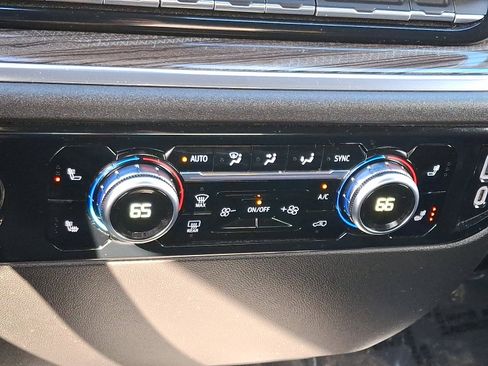 Used 2024 GMC Sierra 1500 Elevation image 16