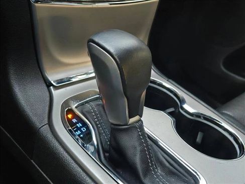 Used 2019 Jeep Grand Cherokee Overland image 14