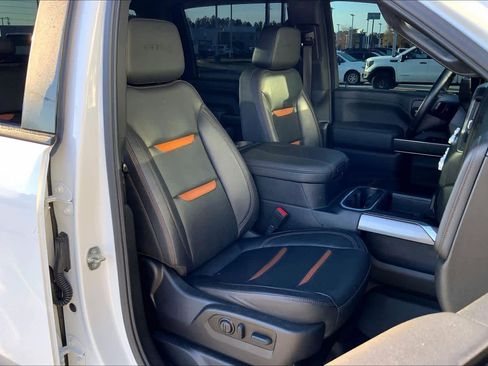 Used 2023 GMC Sierra 2500 AT4 w/ Gooseneck/5TH Wheel Package image 8