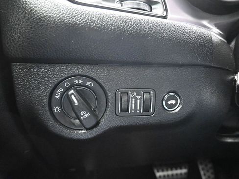 Used 2020 Dodge Challenger R/T w/ Blacktop Package image 23