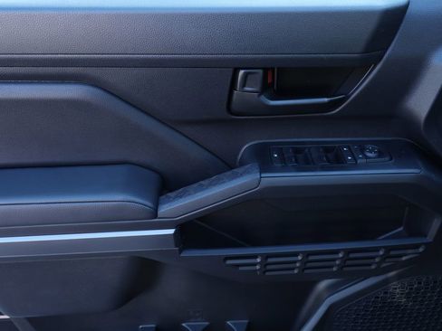 New 2025 Toyota Tacoma SR5 image 27