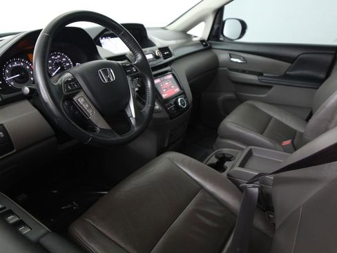 Used 2016 Honda Odyssey Touring image 6