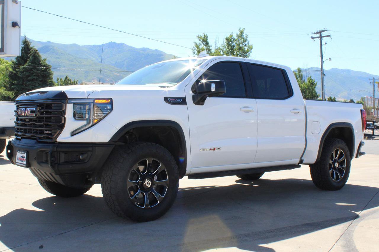 Used 2024 GMC Sierra 1500 AT4X AWD/4WD image 28