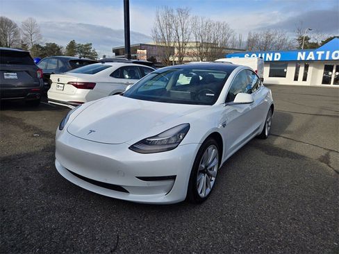 Used 2018 Tesla Model 3 image 1