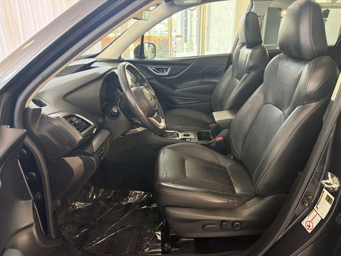 Used 2019 Subaru Forester Limited w/ Popular Package #3 AWD/4WD image 5