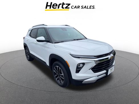 Used 2025 Chevrolet TrailBlazer LT image 1