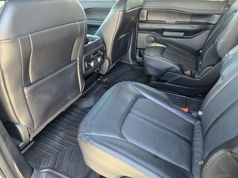 Used 2021 Ford Expedition Limited image 32