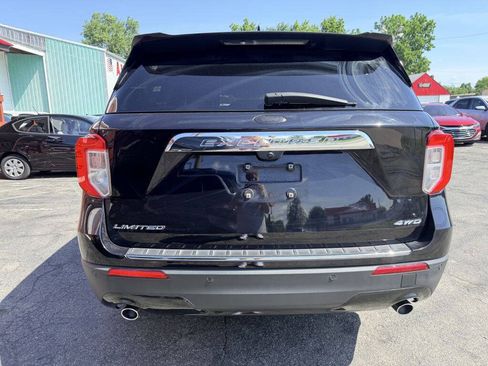 Used 2021 Ford Explorer Limited w/ Equipment Group 301A AWD/4WD image 4