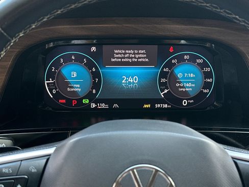 Used 2024 Volkswagen Atlas SE AWD/4WD image 23