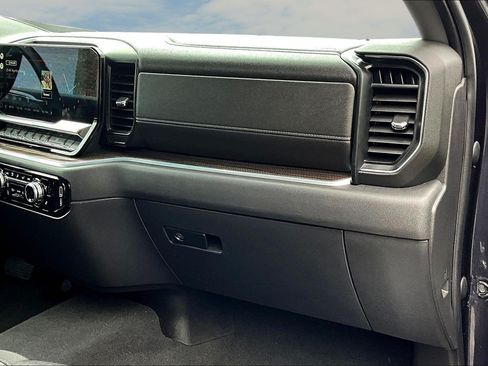 Used 2022 GMC Sierra 1500 Elevation AWD/4WD image 18