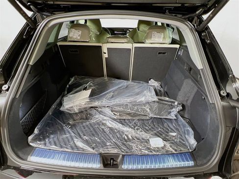 New 2025 Audi Q5 Premium Plus image 24