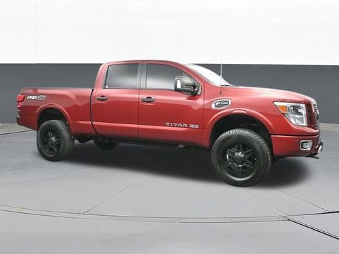 Used 2018 Nissan Titan PRO-4X w/ Pro-4x Convenience Package AWD/4WD image 21