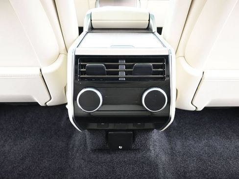 Used 2025 Land Rover Range Rover Long Wheelbase Autobiography AWD/4WD image 23