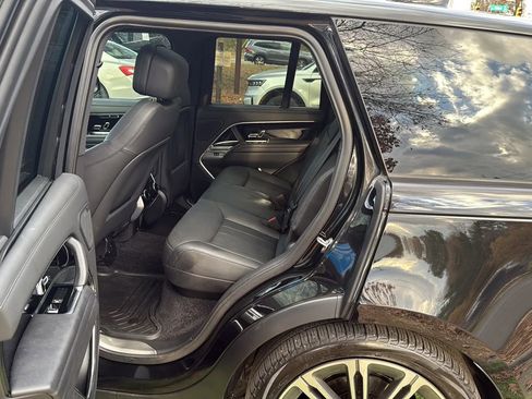 Used 2024 Land Rover Range Rover SE AWD/4WD image 25