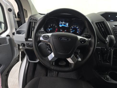 Used 2019 Ford Transit 250 130 Low Roof image 9