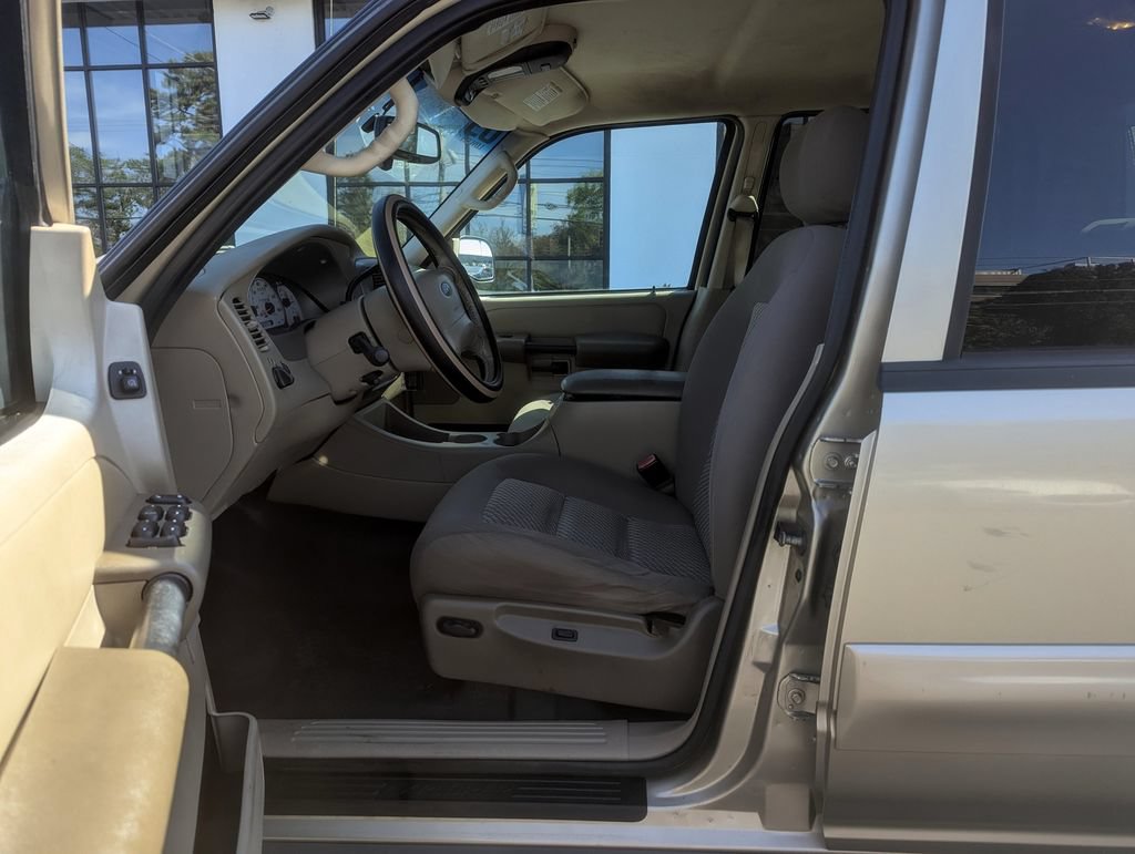 Used 2003 Ford Explorer Sport Trac XLS RWD image 13