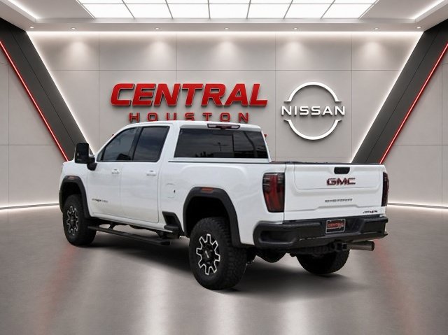Used 2025 GMC Sierra 2500 AT4X AWD/4WD image 4