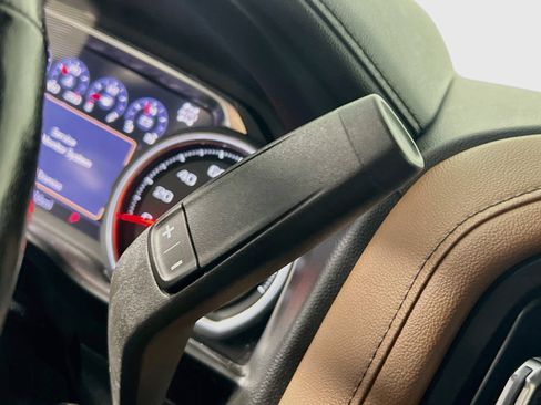 Used 2020 Chevrolet Silverado 1500 High Country w/ Technology Package AWD/4WD image 24